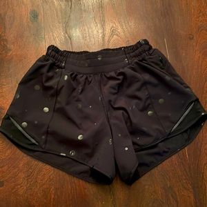 Lululemon size 4 running shorts like new